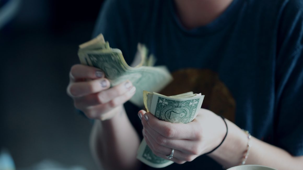 What Are the Financial Benefits of Getting Divorced?