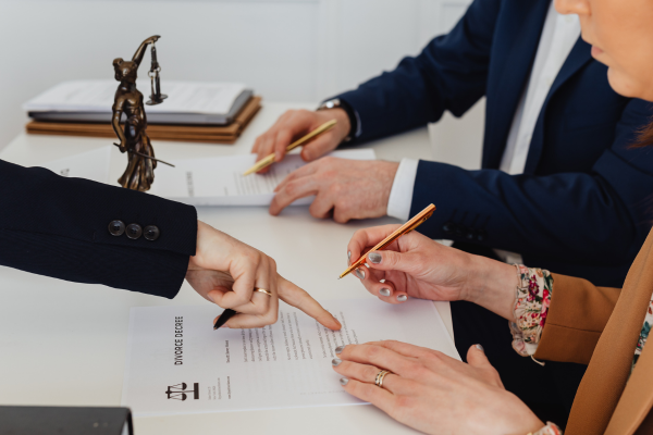 How to Find the Right Divorce Lawyer: A Step-by-Step Guide